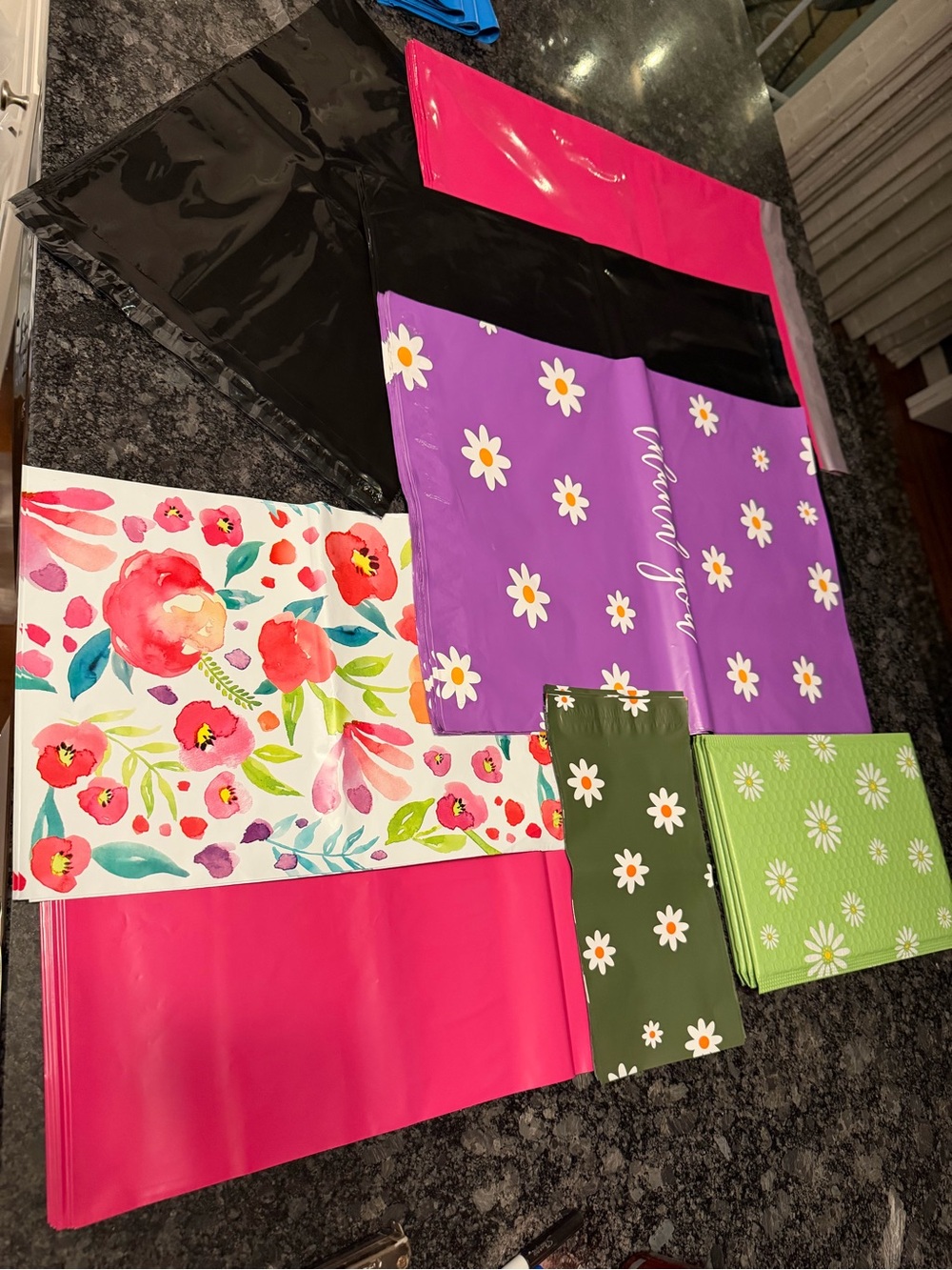 Bundle of 75 Poly Mailers Various Styles & Sizes FLORAL Purple Green Pink Black - Picture 3 of 9
